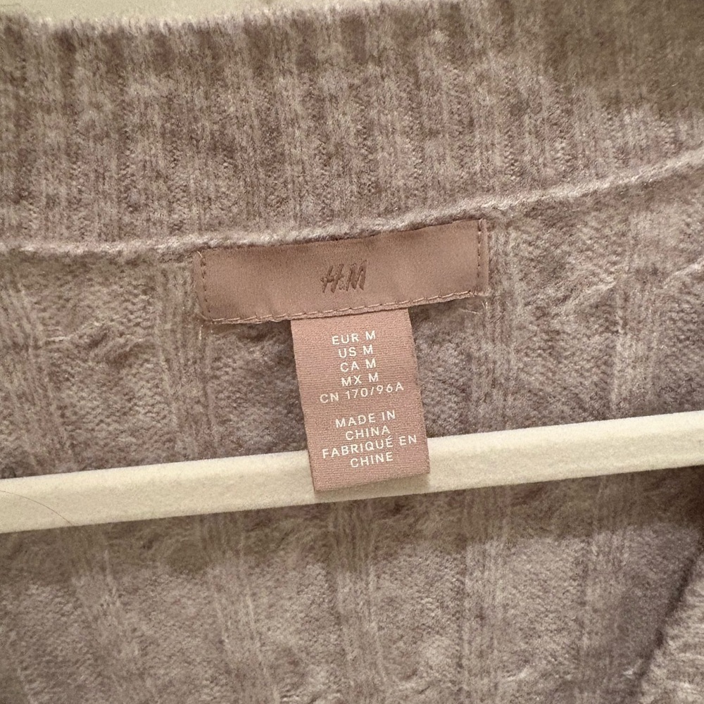 H&M Light Gray Cable Knit Button-Up Cardigan - Picture 6 of 7